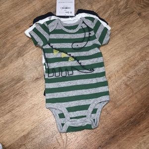Set of 3 - Dinosaur onesies - 0-3 Months
